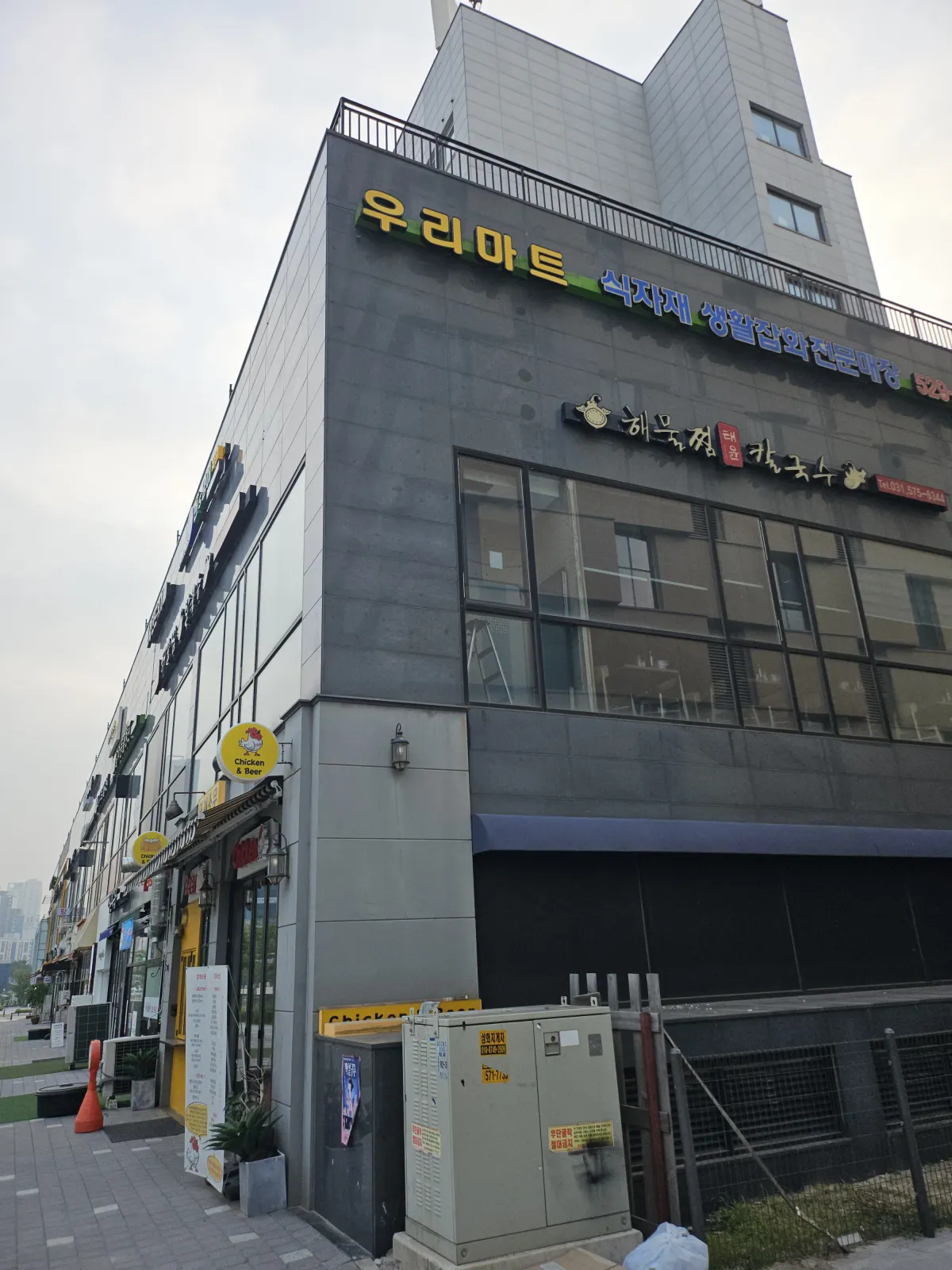 빗물배수관 설치 시공 사진 3 — 신축 우수관 라인